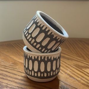 NWOT Set of Planters • Small • Grey & White Neutral Design